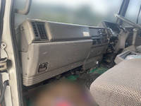 いすゞフォワードセルフクレーン3段中型（4t）[写真29]