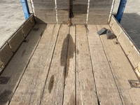 いすゞフォワードセルフクレーン3段中型（4t）[写真08]