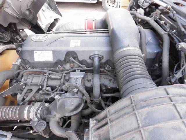 UDトラックスクオンアルミウイング大型（10t）[写真21]