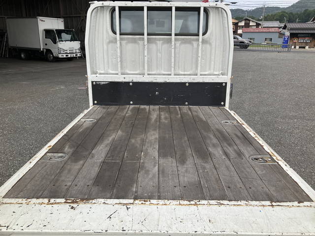 三菱ふそうキャンターダブルキャブ（Wキャブ）小型（2t・3t）[写真11]