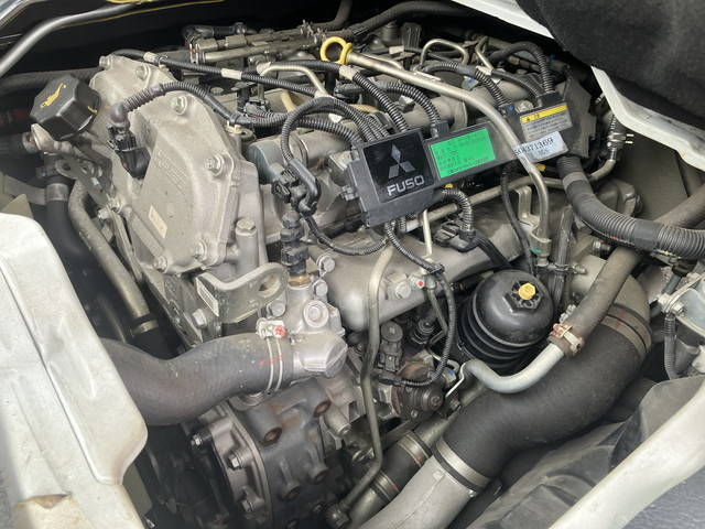 三菱ふそうキャンターダブルキャブ（Wキャブ）小型（2t・3t）[写真23]