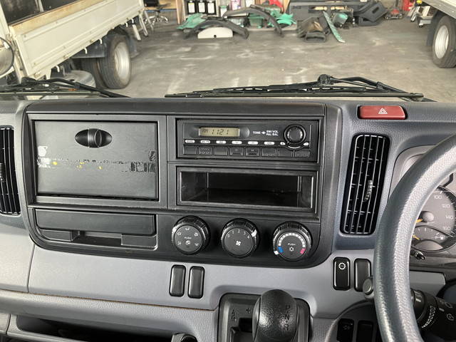 三菱ふそうキャンターダブルキャブ（Wキャブ）小型（2t・3t）[写真37]