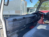 いすゞエルフクレーン4段小型（2t・3t）[写真32]