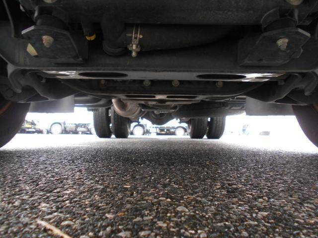 三菱ふそうキャンター平ボディ小型（2t・3t）[写真16]