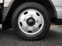 三菱ふそうキャンター平ボディ小型（2t・3t）[写真17]