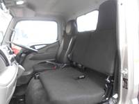 三菱ふそうキャンター平ボディ小型（2t・3t）[写真20]