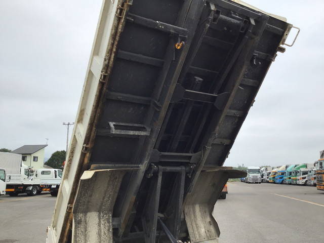 日野デュトロローダーダンプ小型（2t・3t）[写真16]