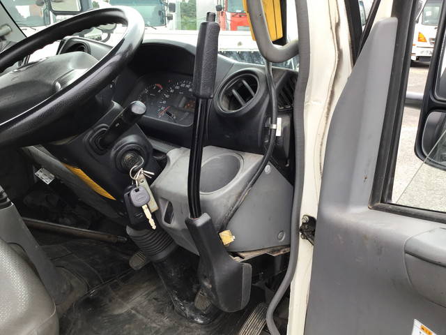 日野デュトロローダーダンプ小型（2t・3t）[写真38]