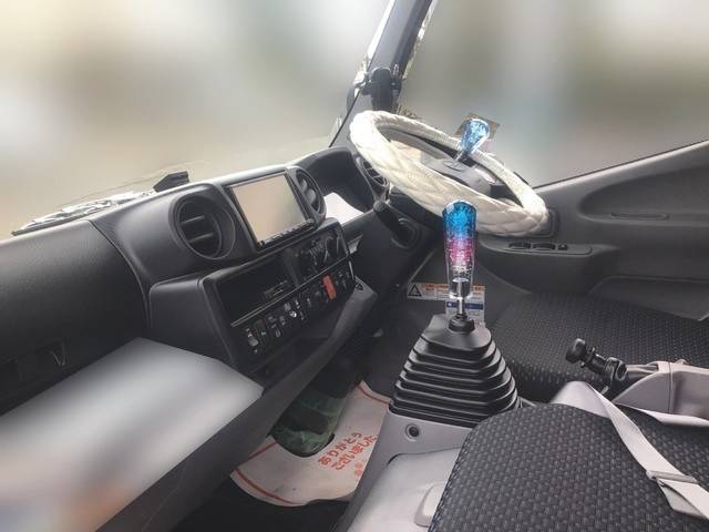 日野デュトロクレーン4段小型（2t・3t）[写真20]