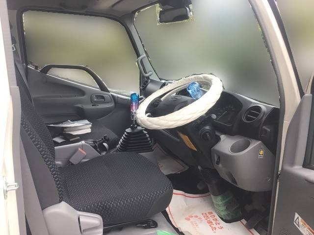 日野デュトロクレーン4段小型（2t・3t）[写真23]