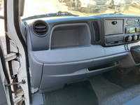 三菱ふそうキャンター冷凍車（冷蔵車）小型（2t・3t）[写真32]