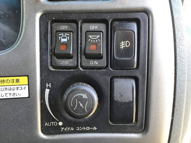 UDトラックスコンドルアルミウイング中型（4t）[写真38]