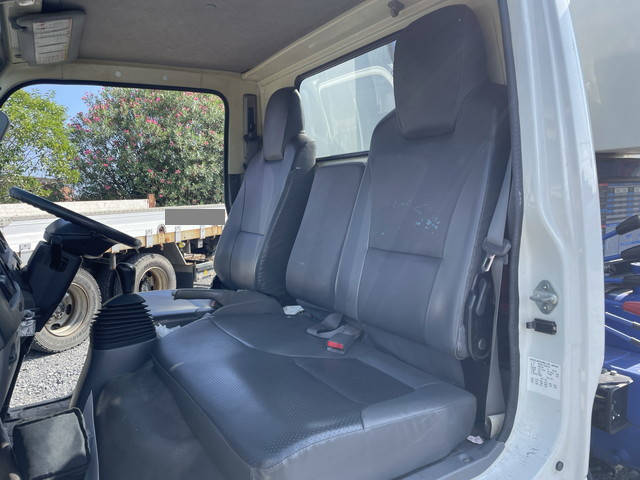 いすゞエルフクレーン4段小型（2t・3t）[写真32]