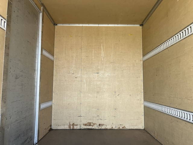 三菱ふそうキャンターアルミバン小型（2t・3t）[写真15]