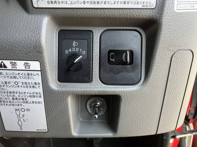 三菱ふそうキャンターアルミバン小型（2t・3t）[写真34]