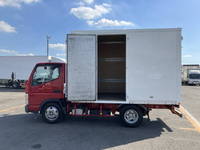 三菱ふそうキャンターアルミバン小型（2t・3t）[写真06]