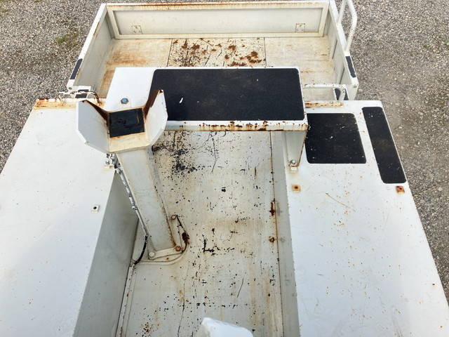 いすゞエルフ高所作業車小型（2t・3t）[写真12]