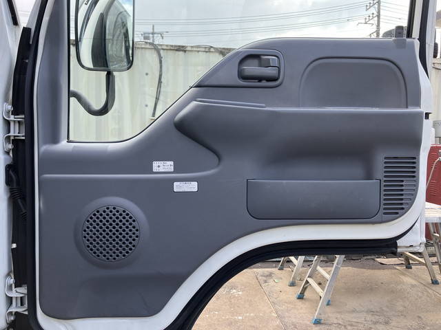 いすゞエルフ高所作業車小型（2t・3t）[写真29]