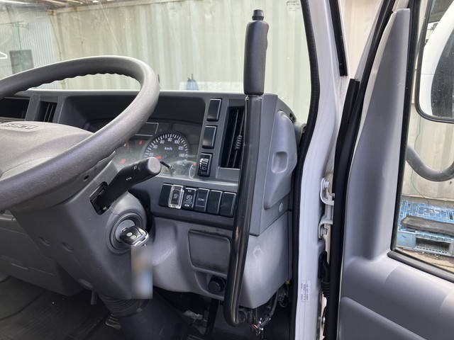 いすゞエルフ高所作業車小型（2t・3t）[写真35]