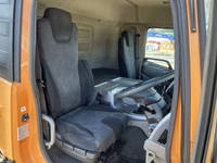 UDトラックスクオンアルミブロック大型（10t）[写真29]