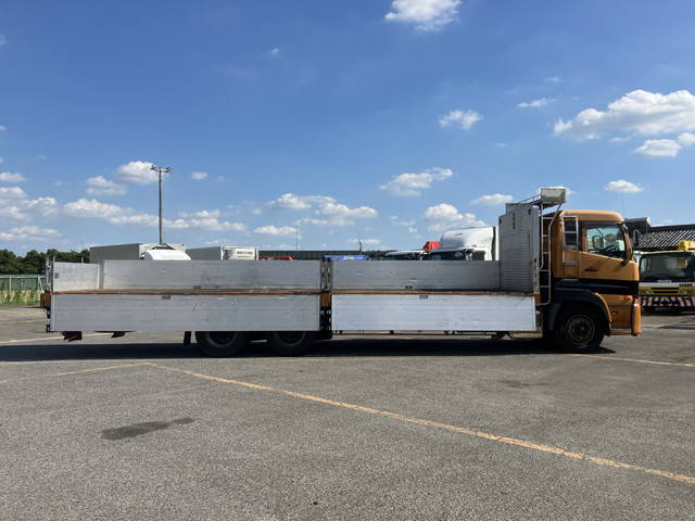 UDトラックスクオンアルミブロック大型（10t）[写真08]