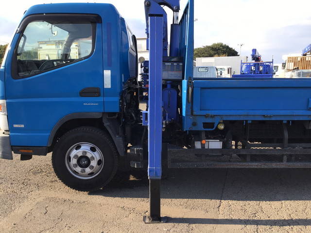 三菱ふそうキャンターセルフクレーン4段小型（2t・3t）[写真22]