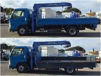 三菱ふそうキャンターセルフクレーン4段小型（2t・3t）[写真07]