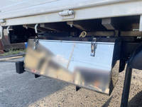 いすゞエルフユニック3段小型（2t・3t）[写真14]