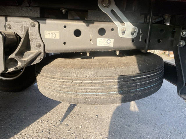 いすゞエルフユニック3段小型（2t・3t）[写真15]