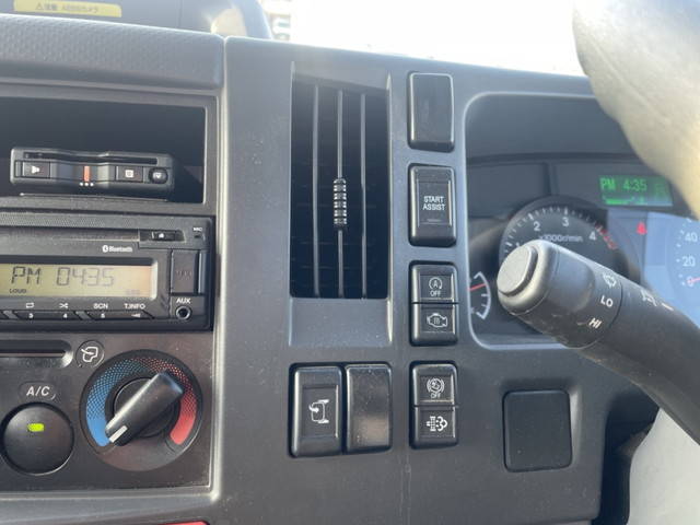 いすゞエルフユニック3段小型（2t・3t）[写真29]