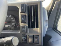 いすゞエルフユニック3段小型（2t・3t）[写真30]