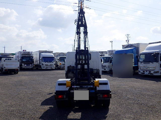 いすゞエルフコンテナ専用車小型（2t・3t）[写真10]