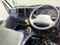 いすゞエルフコンテナ専用車小型（2t・3t）[写真23]