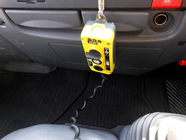 いすゞエルフコンテナ専用車小型（2t・3t）[写真28]