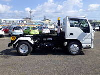 いすゞエルフコンテナ専用車小型（2t・3t）[写真05]