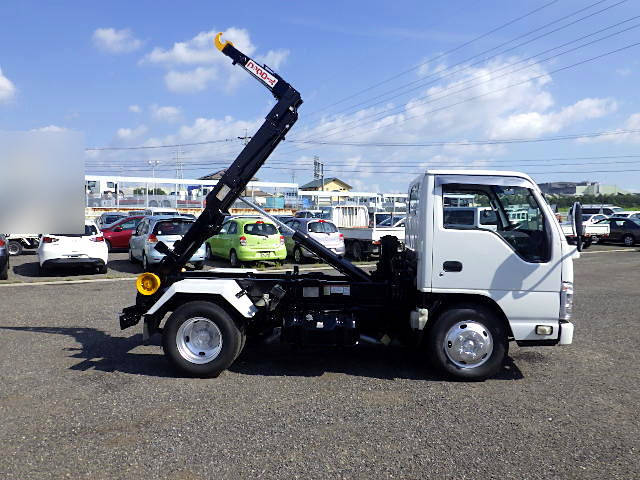 いすゞエルフコンテナ専用車小型（2t・3t）[写真09]