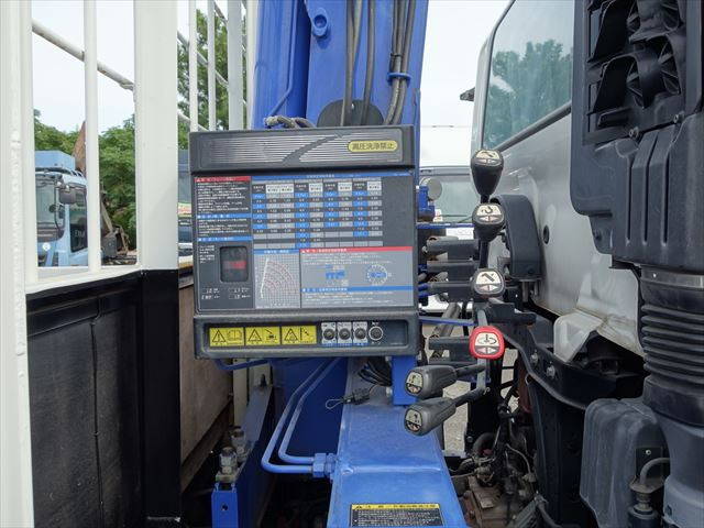 日野レンジャークレーン5段中型（4t）[写真11]