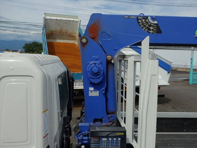 日野レンジャークレーン5段中型（4t）[写真14]