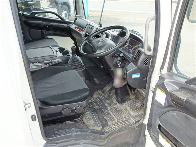 日野レンジャークレーン5段中型（4t）[写真37]