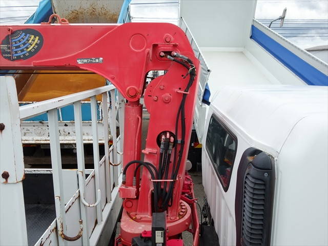 三菱ふそうキャンタークレーン4段小型（2t・3t）[写真18]
