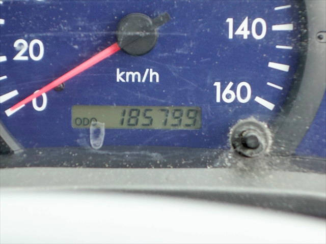 三菱ふそうキャンタークレーン4段小型（2t・3t）[写真30]