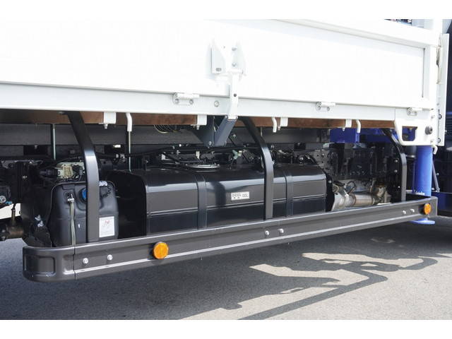 三菱ふそうキャンタークレーン4段小型（2t・3t）[写真18]