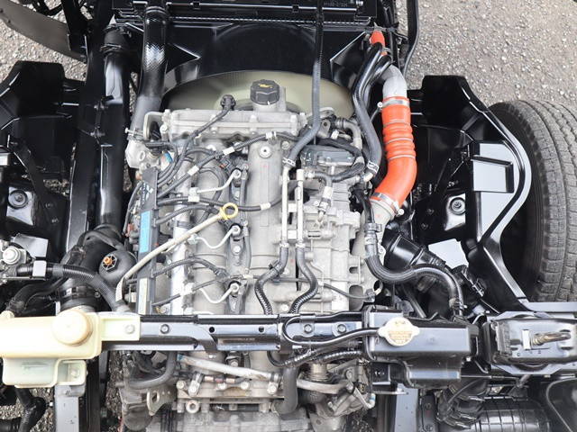 三菱ふそうキャンター平ボディ小型（2t・3t）[写真18]