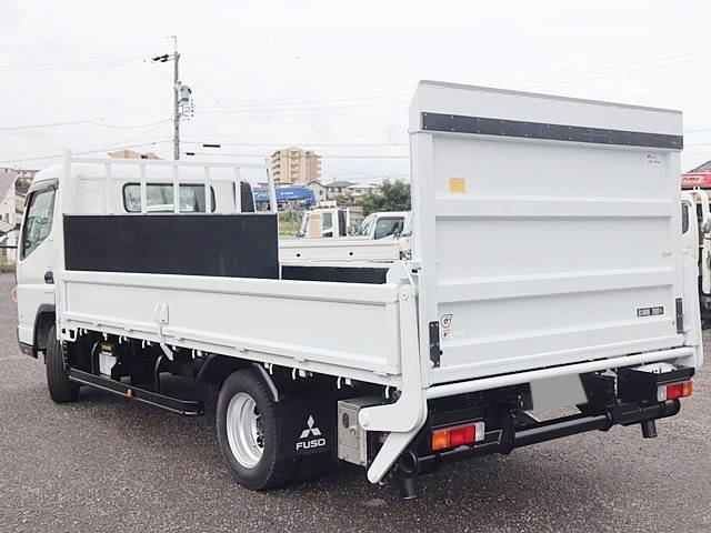 三菱ふそうキャンター平ボディ小型（2t・3t）[写真02]