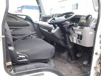 三菱ふそうキャンター平ボディ小型（2t・3t）[写真31]