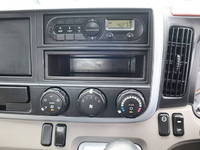 三菱ふそうキャンター平ボディ小型（2t・3t）[写真38]