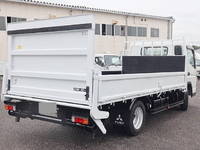 三菱ふそうキャンター平ボディ小型（2t・3t）[写真04]