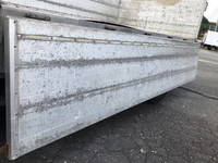 いすゞエルフアルミブロック小型（2t・3t）[写真13]