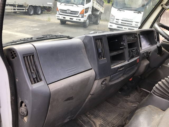 いすゞエルフアルミブロック小型（2t・3t）[写真28]