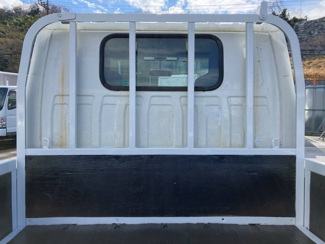 いすゞエルフ平ボディ小型（2t・3t）[写真12]